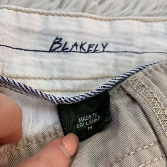 Eddie Bauer Blakely Light Tan Shorts - Picture 10 of 10